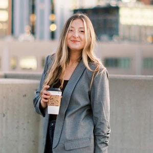 Meet your Posher, Stephanie